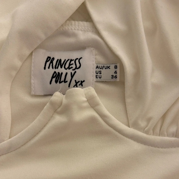 Princess Polly Cream white cropped front Crosed cropped top - Picture 2 of 4